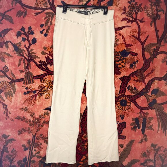 Comfy White Mid-Rise Y2K Sweatpants - Picture 1 of 4